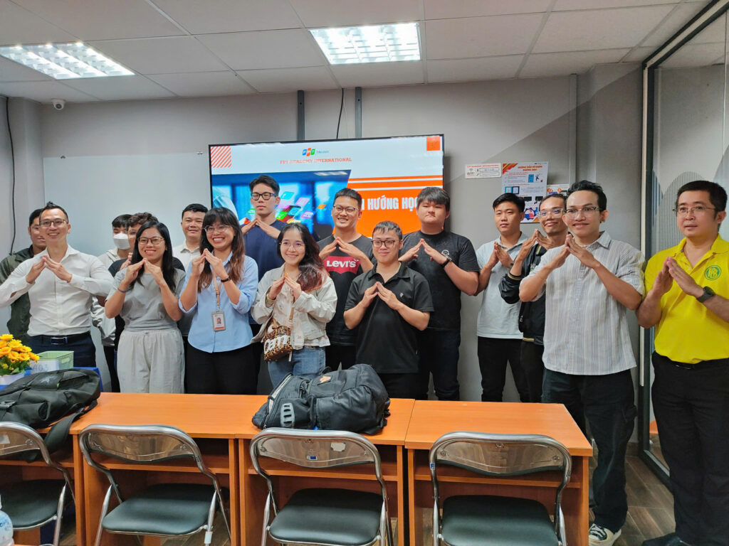 Khởi đầu hành trình cùng Trí tuệ Nhân tạo: Buổi định hướng lớp I1.2510.E0 tại Cranes FPT