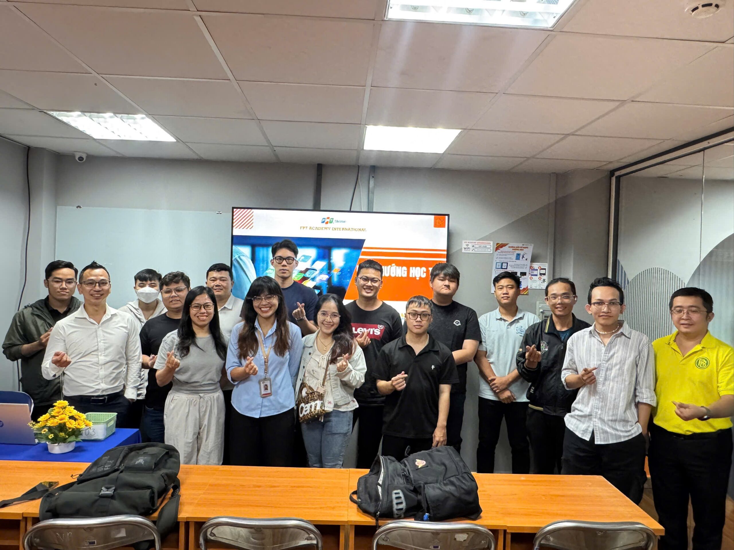 Lớp I1.2510.E0 – Cranes FPT khởi đầu hành trình chinh phục Trí tuệ Nhân tạo