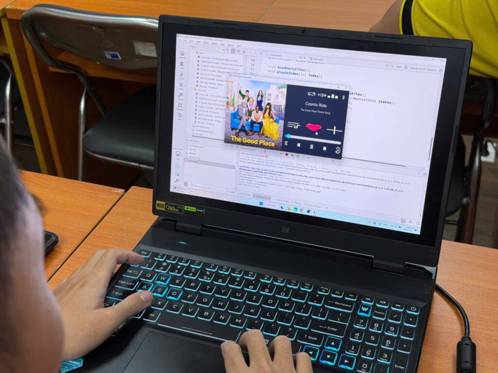 Music Player Application - Sản phẩm của sinh viên Cranes FPT
