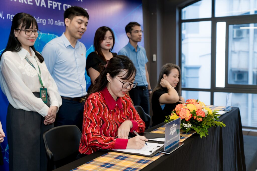 FPT Software và Cranes FPT ký kết hợp tác mở lối sự nghiệp ngành phần mềm ô tô thông minh