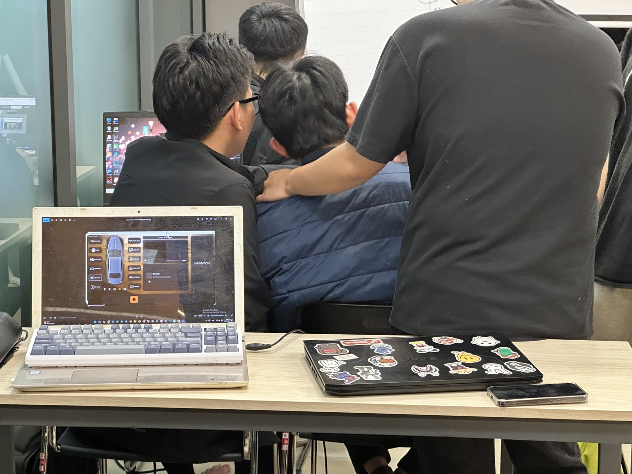 QT Project – Ứng dụng giải trí trên ô tô đang dần hình thành tại lớp học Cranes FPT – Automotive